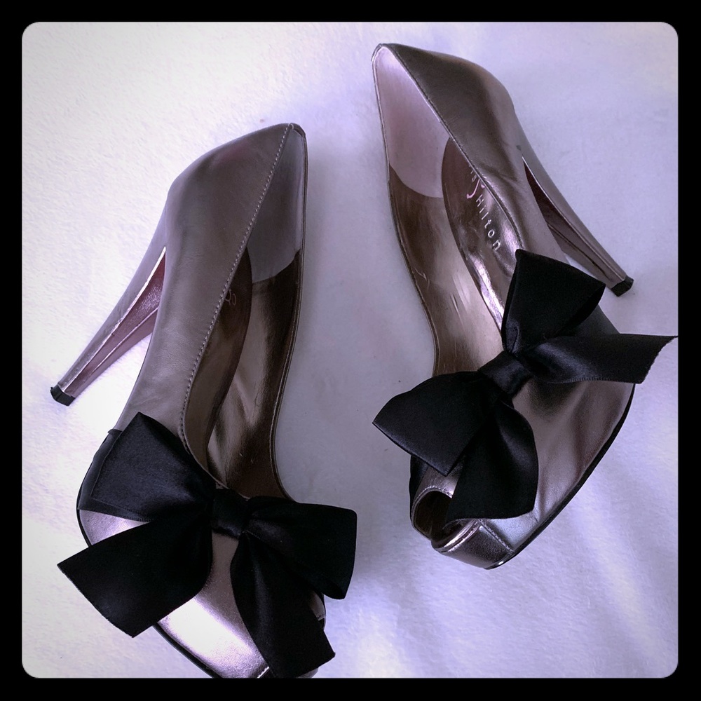 Paris Hilton Heels Peep Toe with a Bow